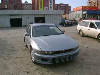 2001 Mitsubishi Galant Pictures