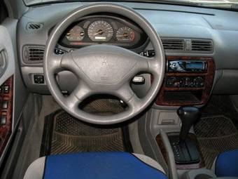 2001 Mitsubishi Galant Images
