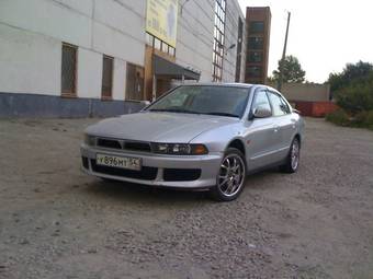 2001 Mitsubishi Galant Photos