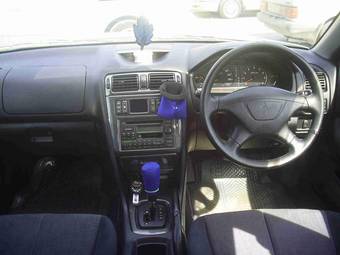 2001 Mitsubishi Galant Photos