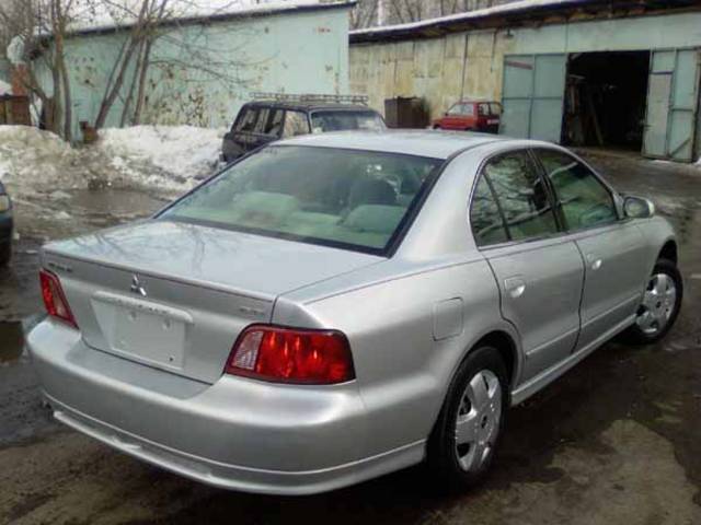 2002 Mitsubishi Galant