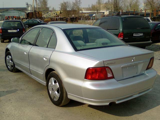 2002 Mitsubishi Galant