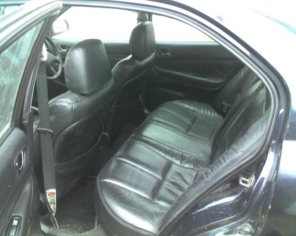 2002 Mitsubishi Galant