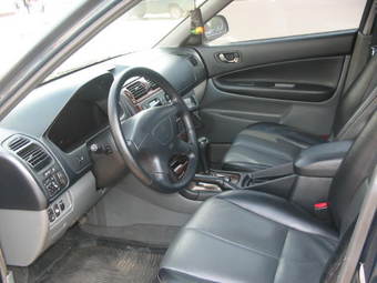 2002 Mitsubishi Galant Images