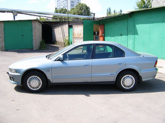 2002 Mitsubishi Galant Images