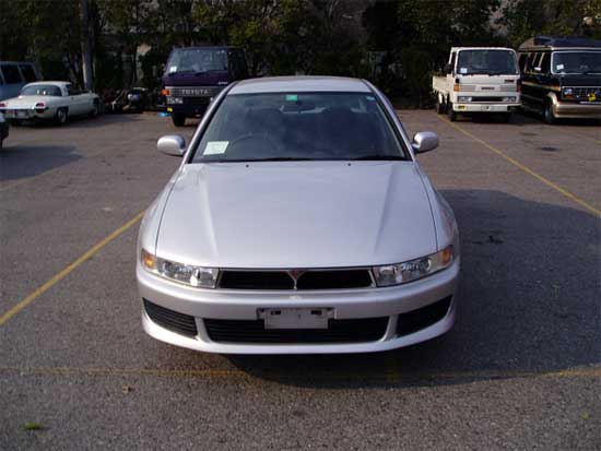 2002 Mitsubishi Galant Photos