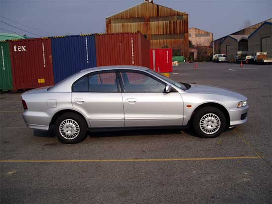 2002 Mitsubishi Galant Pictures