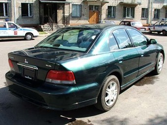 2002 Mitsubishi Galant Pictures