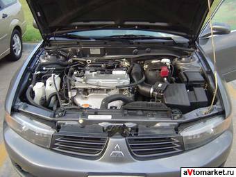 2002 Mitsubishi Galant Pics