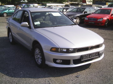 2002 Mitsubishi Galant Photos