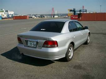 2002 Mitsubishi Galant Pictures
