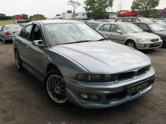 2002 Mitsubishi Galant Photos