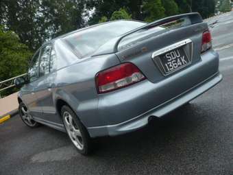 2002 Mitsubishi Galant Pictures