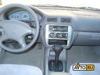 2002 Mitsubishi Galant Pictures