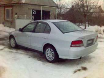 2002 Mitsubishi Galant Pics