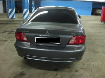 2002 Mitsubishi Galant Pictures