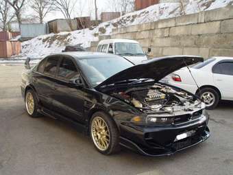 2002 Mitsubishi Galant Pictures
