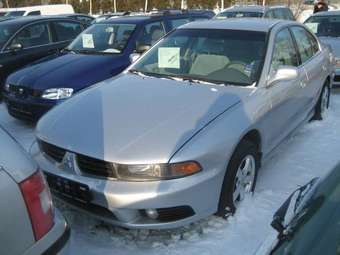 2002 Mitsubishi Galant