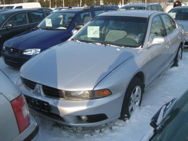 2002 Mitsubishi Galant