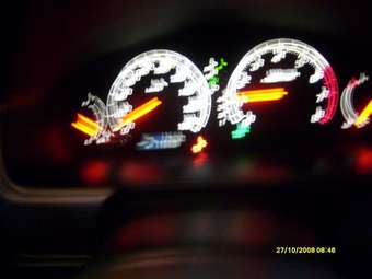 2002 Mitsubishi Galant Pics