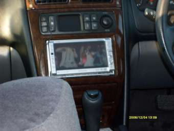 2002 Mitsubishi Galant Pictures