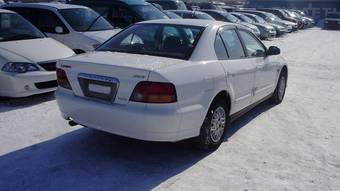 2002 Mitsubishi Galant Photos