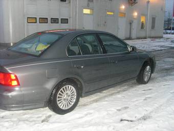 2002 Mitsubishi Galant Photos