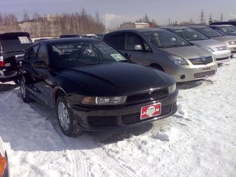 2002 Mitsubishi Galant Photos