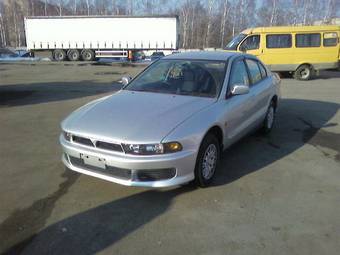 2002 Mitsubishi Galant Photos