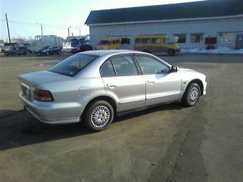 2002 Mitsubishi Galant Photos