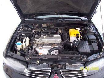 2002 Mitsubishi Galant Pictures