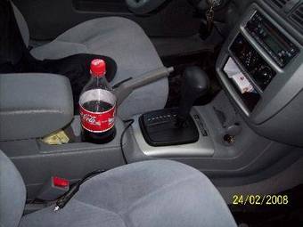 2002 Mitsubishi Galant Pics