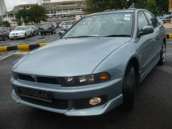 2002 Mitsubishi Galant Pictures