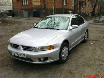 2002 Mitsubishi Galant Photos