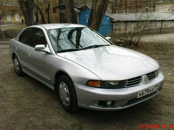 2002 Mitsubishi Galant Photos