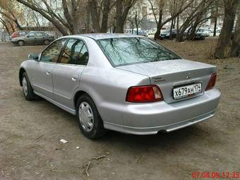 2002 Mitsubishi Galant Images