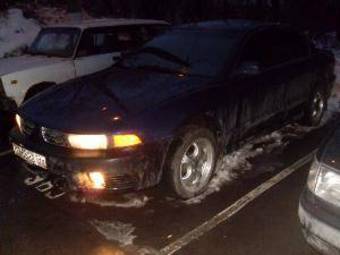 2002 Mitsubishi Galant Photos