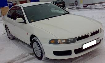 2002 Mitsubishi Galant Photos
