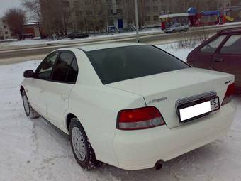 2002 Mitsubishi Galant Photos