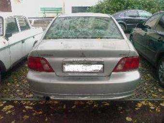 2002 Mitsubishi Galant Photos