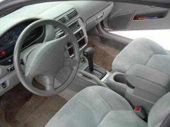 2002 Mitsubishi Galant Pictures