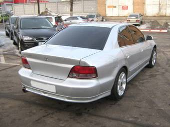 2002 Mitsubishi Galant Images