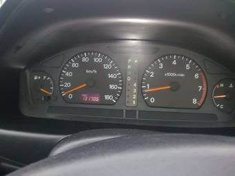 2002 Mitsubishi Galant Photos