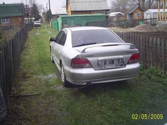 2002 Mitsubishi Galant Pictures