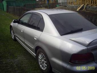 2002 Mitsubishi Galant Photos