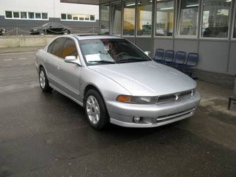 2002 Mitsubishi Galant Pictures