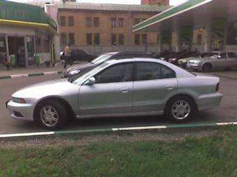 2002 Mitsubishi Galant Photos
