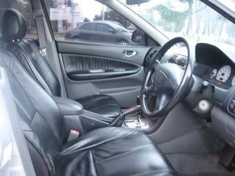 2002 Mitsubishi Galant Pictures