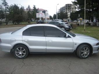 2002 Mitsubishi Galant Photos