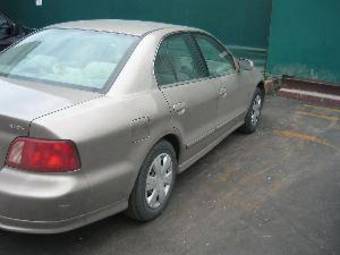 2002 Mitsubishi Galant Photos